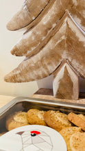 Load image into Gallery viewer, Maple Walnut Shortbread Gift Tin
